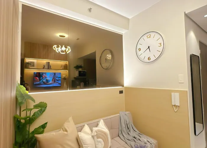 Modern Living With Fame L Wifi Netflix Fame 2912 * Manila